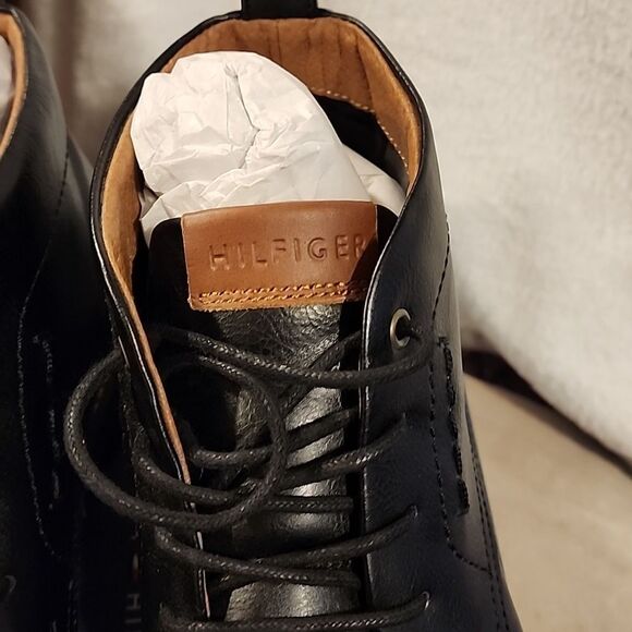 Tommy Hilfiger Veryl Chukka boot shoe Size 9 new in box - Picture 2 of 6